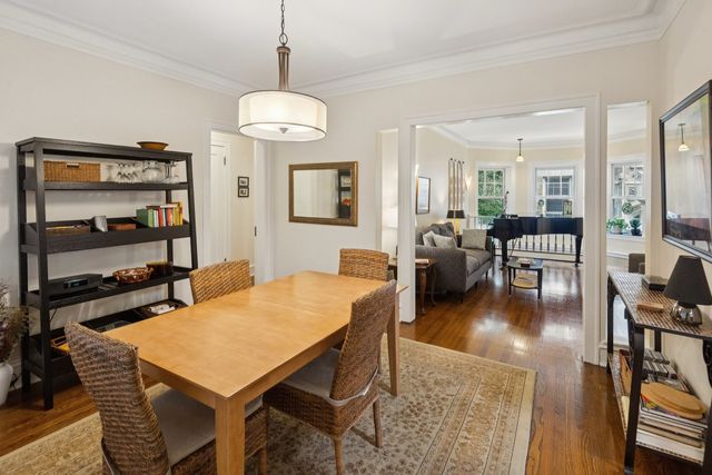542 W Brompton Avenue 1N, Chicago, IL 60657