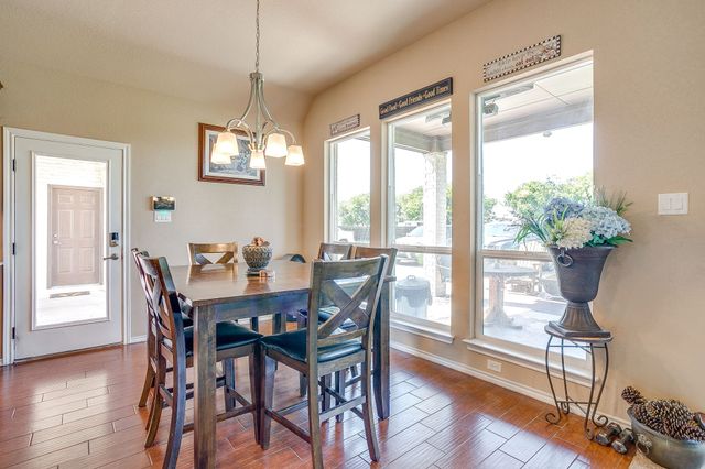 5400 Posada Drive, Fort Worth, TX 76036