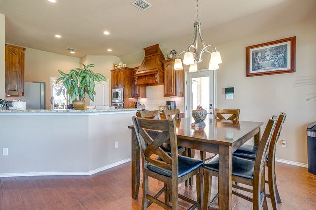 5400 Posada Drive, Fort Worth, TX 76036
