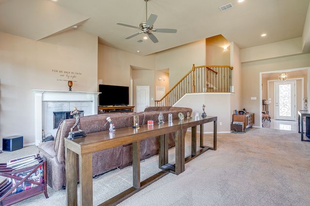 5400 Posada Drive, Fort Worth, TX 76036