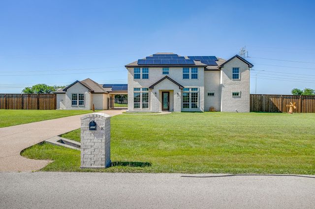 5400 Posada Drive, Fort Worth, TX 76036