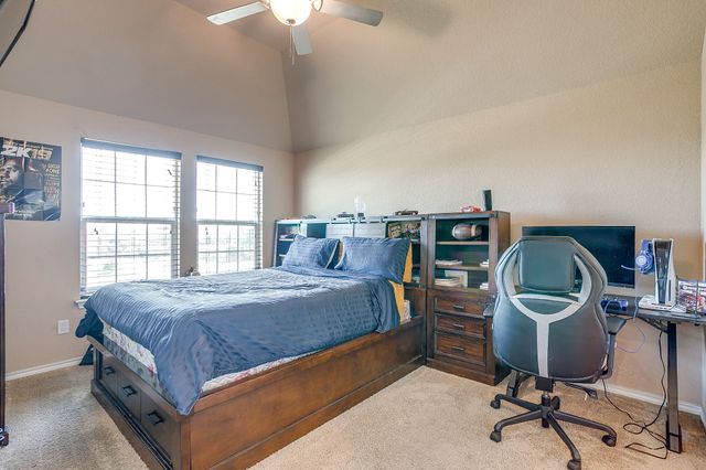5400 Posada Drive, Fort Worth, TX 76036