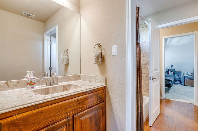 5400 Posada Drive, Fort Worth, TX 76036