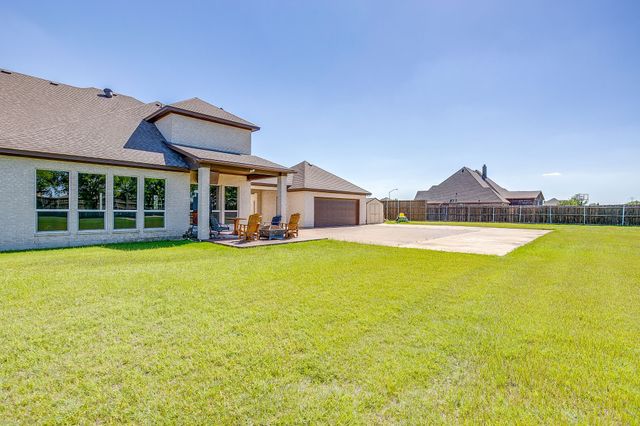 5400 Posada Drive, Fort Worth, TX 76036
