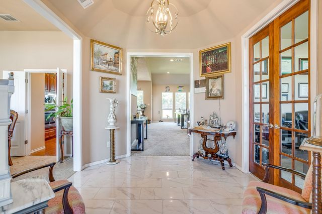 5400 Posada Drive, Fort Worth, TX 76036