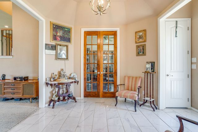 5400 Posada Drive, Fort Worth, TX 76036