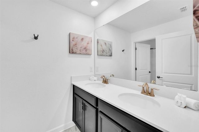 1000 LEADER STREET, Davenport, FL 33896