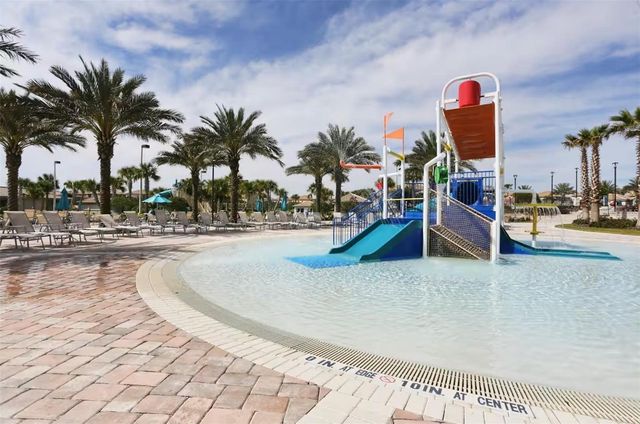 1000 LEADER STREET, Davenport, FL 33896