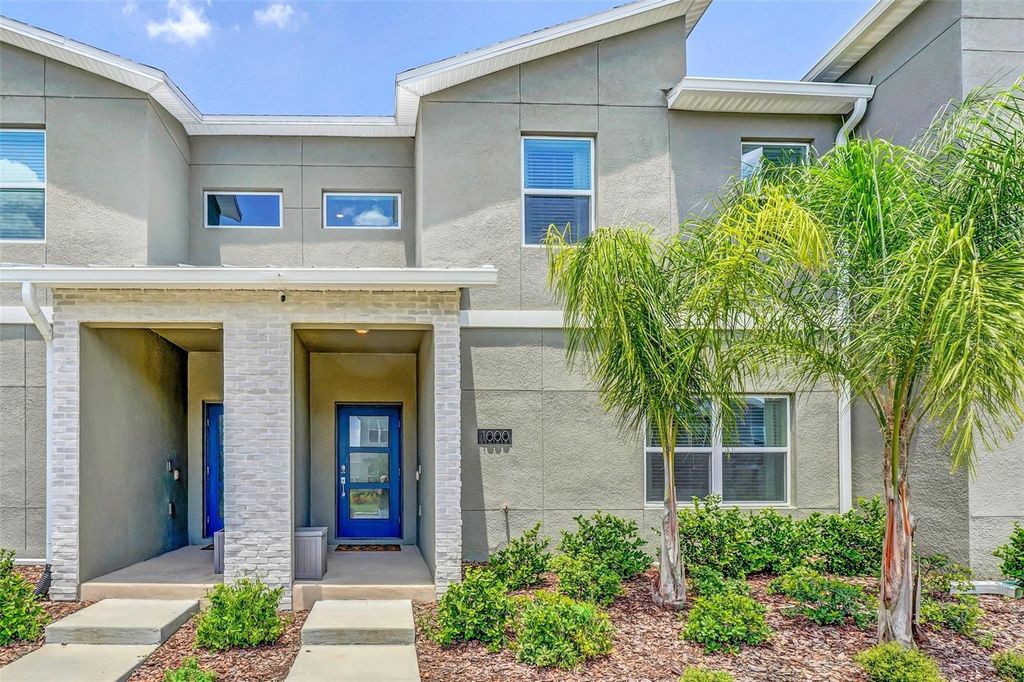 Image 2 of property listing at 1000 LEADER STREET, Davenport, FL 33896