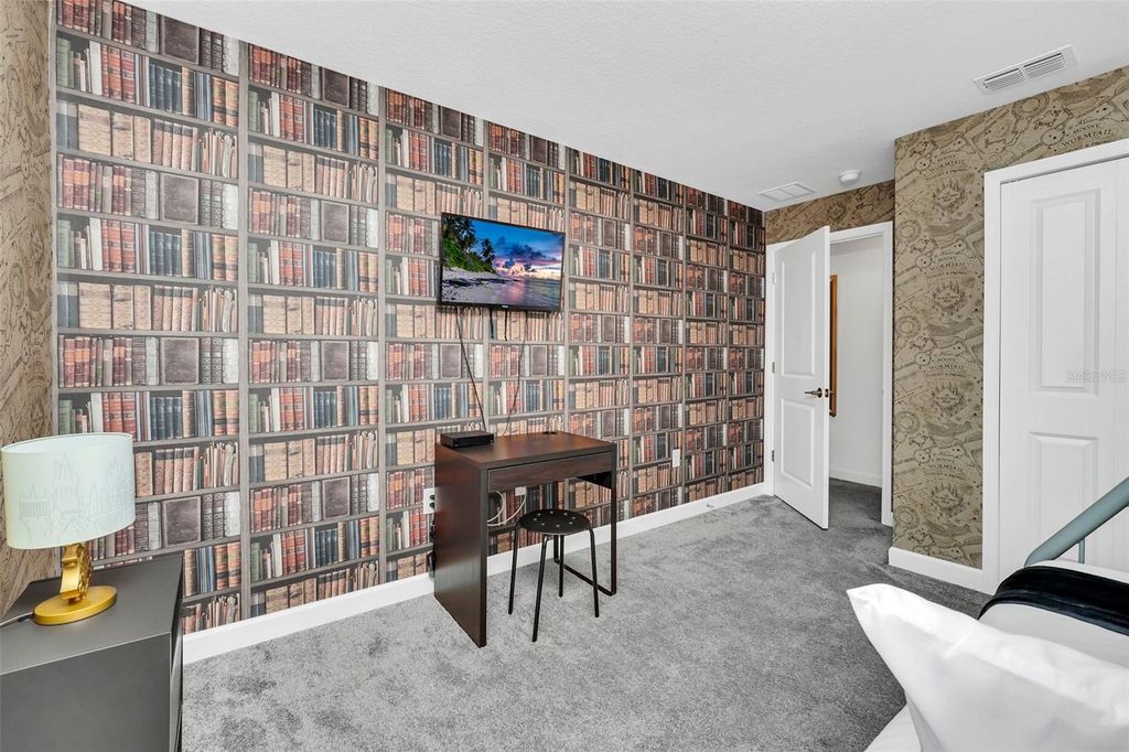 Image 32 of property listing at 1000 LEADER STREET, Davenport, FL 33896