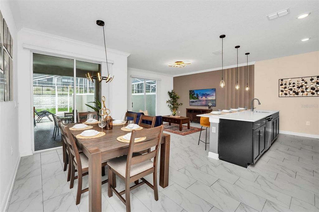 Image 9 of property listing at 1000 LEADER STREET, Davenport, FL 33896