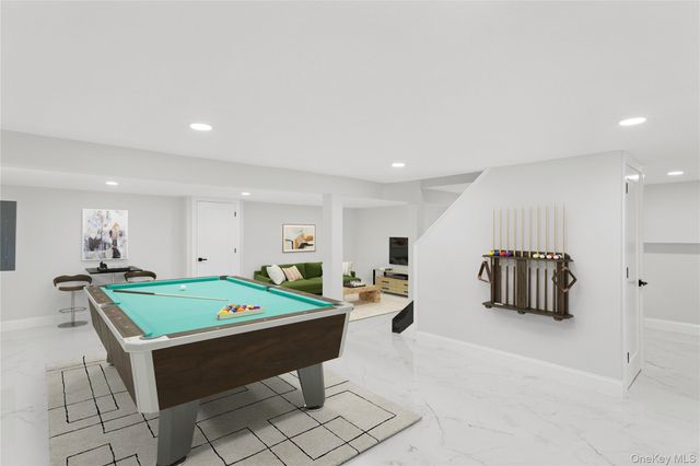 88 Mark Lane, Atlantic Beach, NY 11509