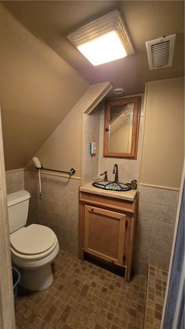 1217 Hillcrest Avenue, Monessen, PA 15062