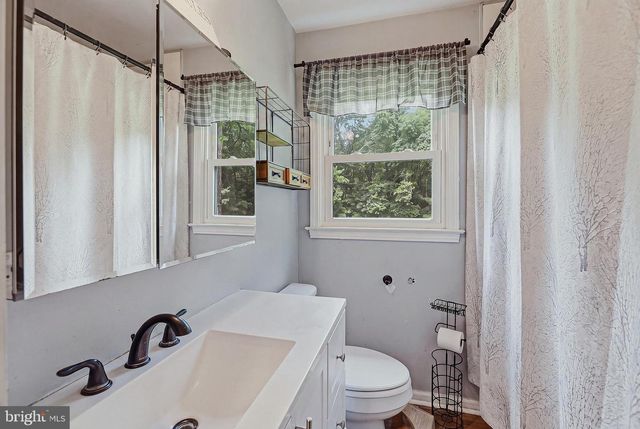 9301 LADYSMITH RD, Ruther Glen, VA 22546