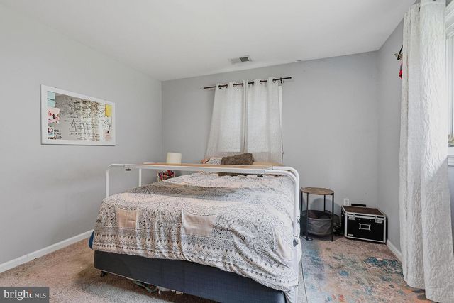 9301 LADYSMITH RD, Ruther Glen, VA 22546