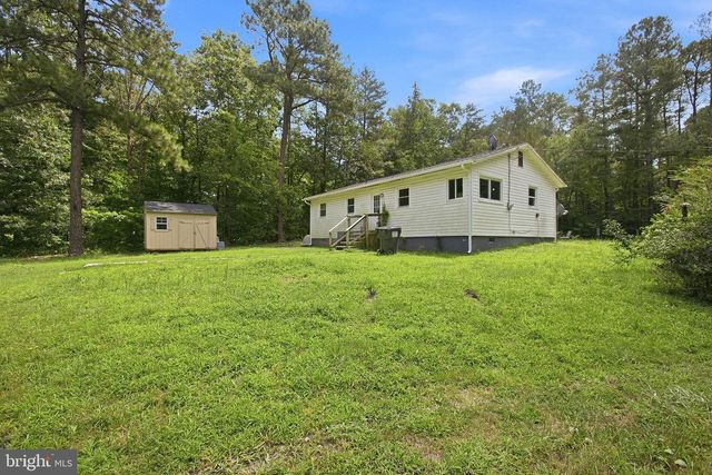 9301 LADYSMITH RD, Ruther Glen, VA 22546