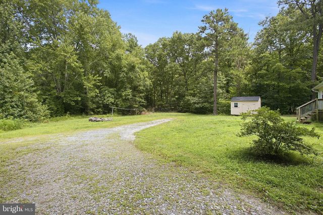 9301 LADYSMITH RD, Ruther Glen, VA 22546