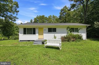 9301 LADYSMITH RD, Ruther Glen, VA 22546