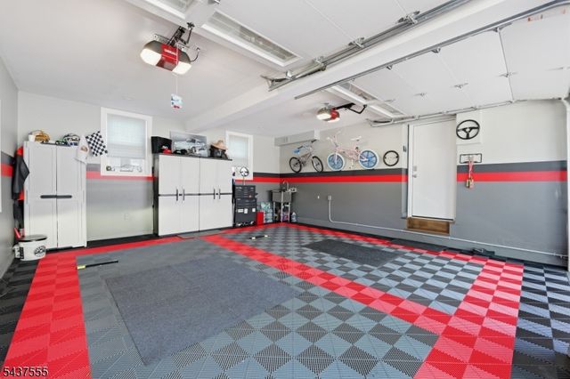 307 N Farview Ave, Paramus Boro, NJ 07652