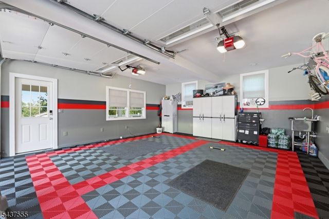 307 N Farview Ave, Paramus Boro, NJ 07652