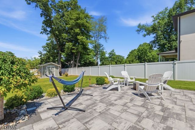 307 N Farview Ave, Paramus Boro, NJ 07652