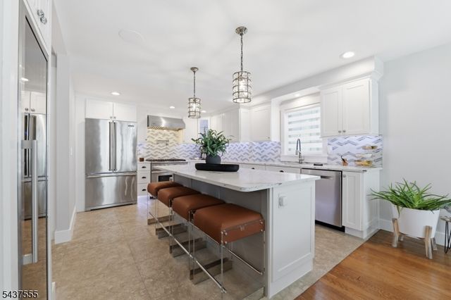 307 N Farview Ave, Paramus Boro, NJ 07652
