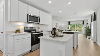 5898 VICTORIA CREEK Lane, Jacksonville, FL 32219