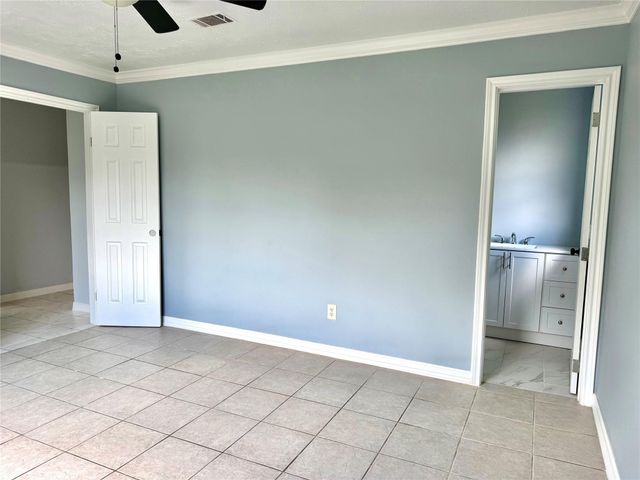 718 Blue Rock Court, Houston, TX 77060