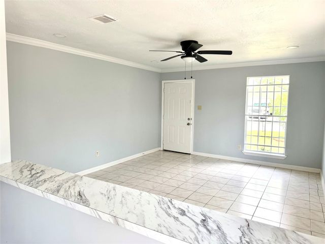 718 Blue Rock Court, Houston, TX 77060