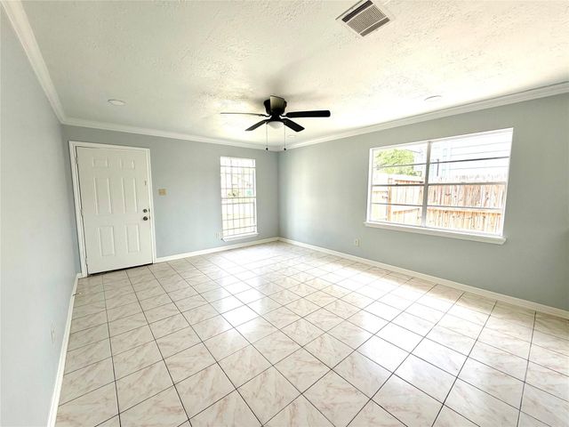 718 Blue Rock Court, Houston, TX 77060