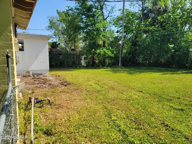 1051 W International Speedway Boulevard, Daytona Beach, FL 32114