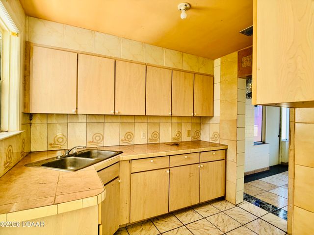 1051 W International Speedway Boulevard, Daytona Beach, FL 32114