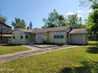 1051 W International Speedway Boulevard, Daytona Beach, FL 32114