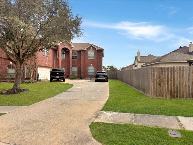 19414 Countryroad Drive, Spring, TX 77388