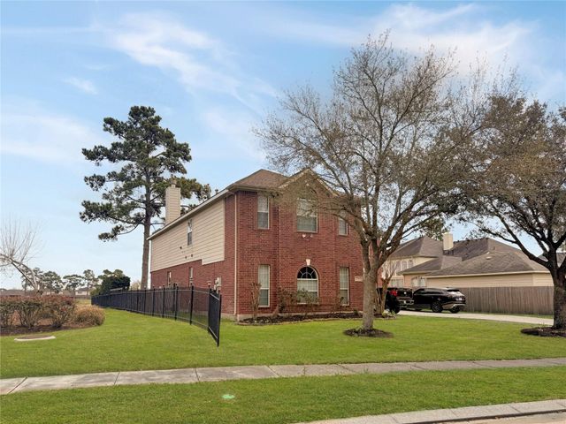 19414 Countryroad Drive, Spring, TX 77388