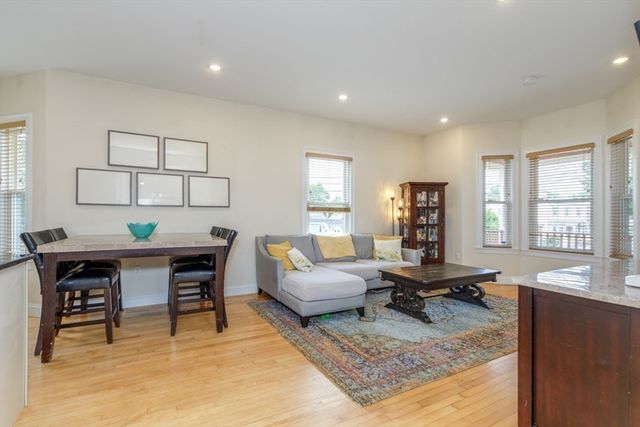 65 High St 1, Woburn, MA 01801