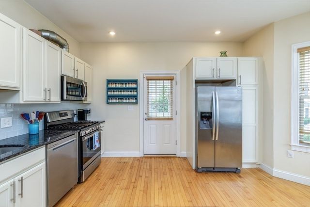65 High St 1, Woburn, MA 01801