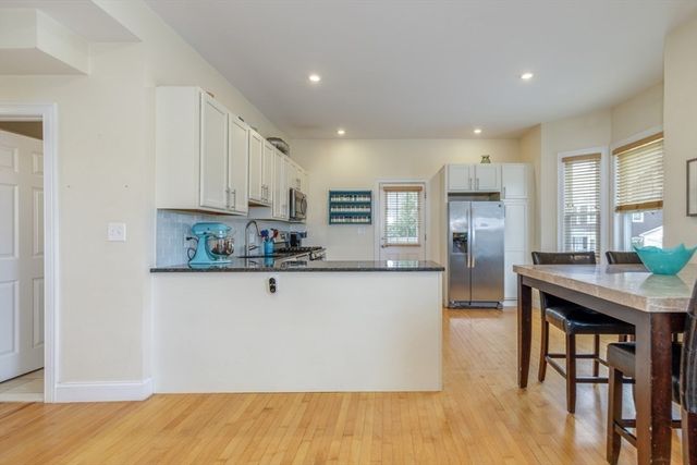 65 High St 1, Woburn, MA 01801