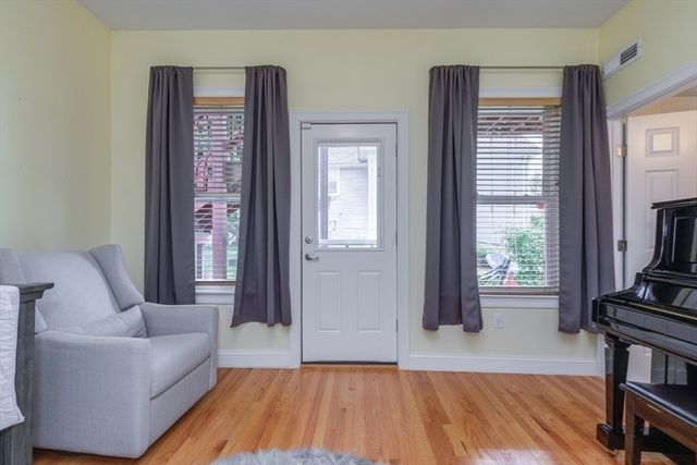 65 High St 1, Woburn, MA 01801
