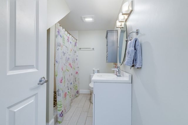 65 High St 1, Woburn, MA 01801