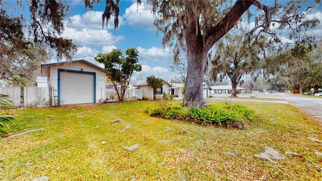 400 WILSON STREET NE, Fort Meade, FL 33841