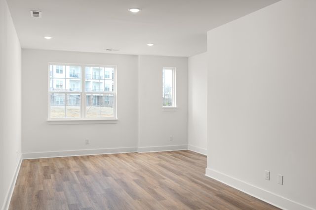 700 N DuPont Ave Unit 106, Madison, TN 37115