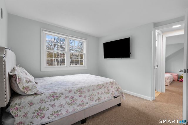 11 Barmore Drive West, Stamford, CT 06905