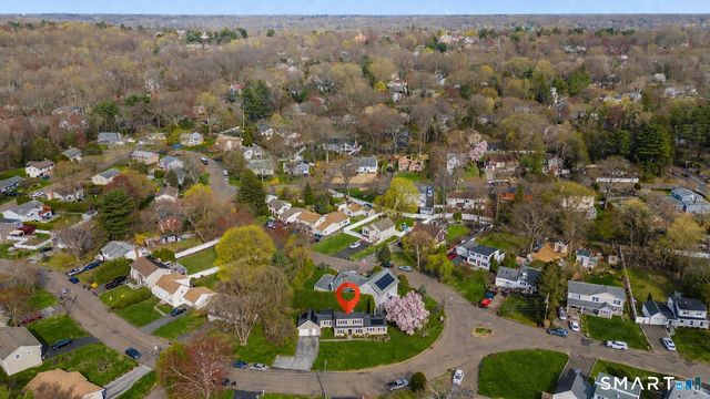 11 Barmore Drive West, Stamford, CT 06905