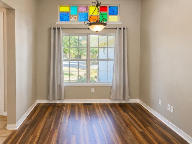 126 N Julie Drive, Republic, MO 65738