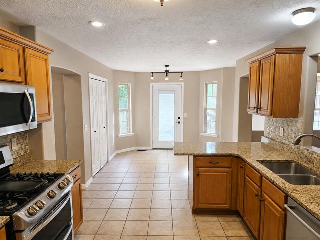 126 N Julie Drive, Republic, MO 65738