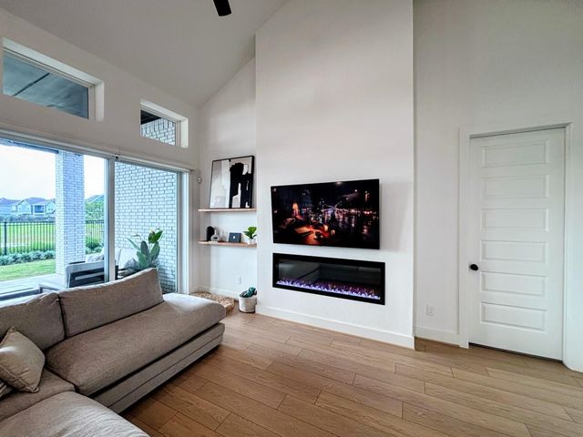 10210 Bison Drive, Iowa Colony, TX 77583