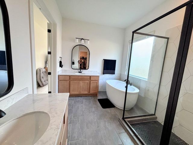 10210 Bison Drive, Iowa Colony, TX 77583