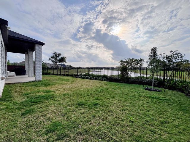 10210 Bison Drive, Iowa Colony, TX 77583