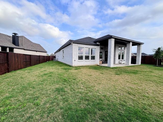 10210 Bison Drive, Iowa Colony, TX 77583